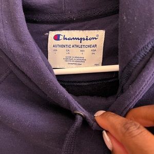 Women’s Champion hoodie sz L